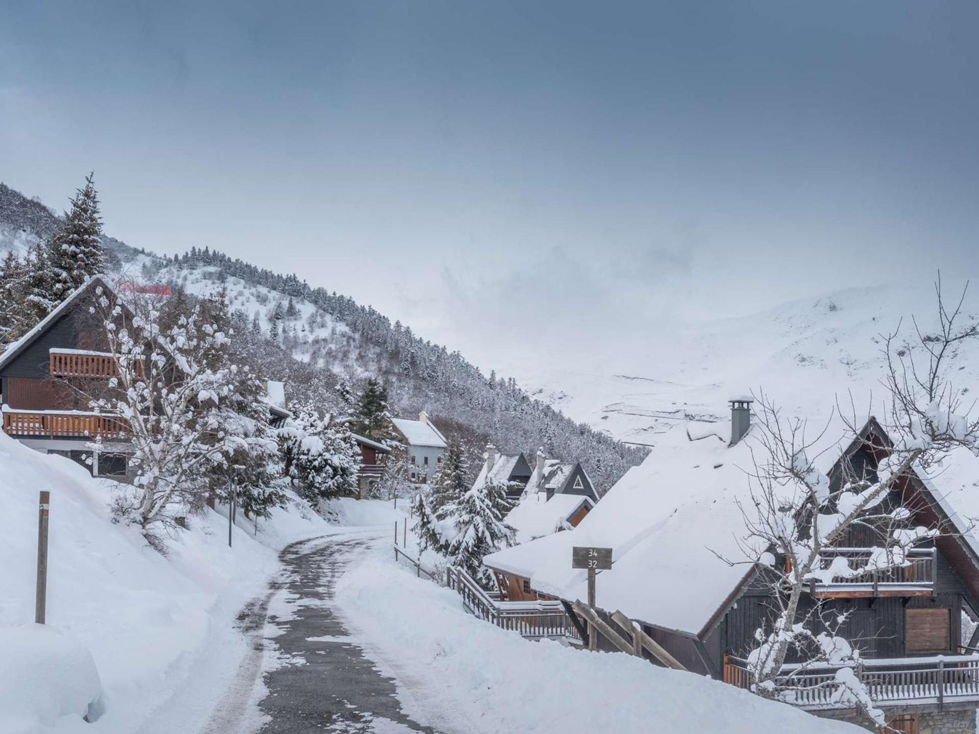 Appartement Cosy Pour 6 Pers. Avec Balcon, Proche Centre Et Telepherique, Saint Lary Village - Fr-1-296-207 ภายนอก รูปภาพ